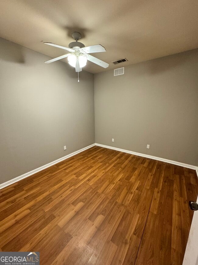 Building Photo - 376 Pointe Cir