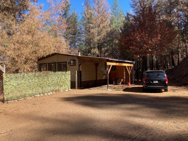 Building Photo - 680 Dutch Creek Rd