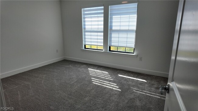 Building Photo - 3700 Passion Vine Dr