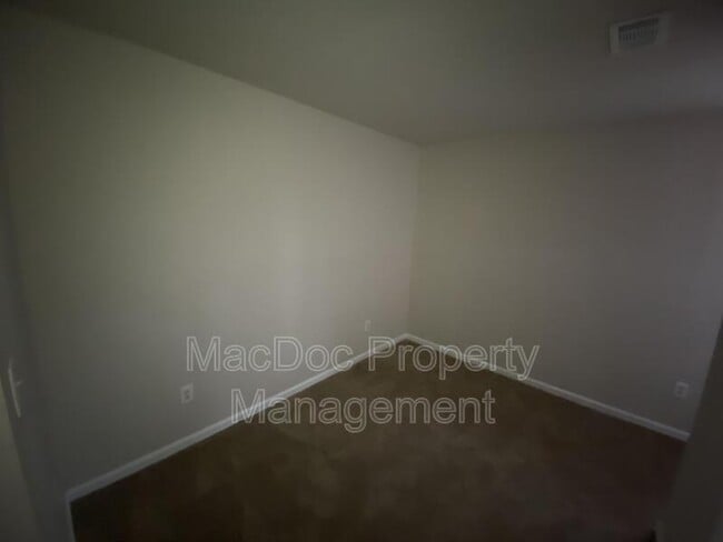 Building Photo - 265 Butler Rd