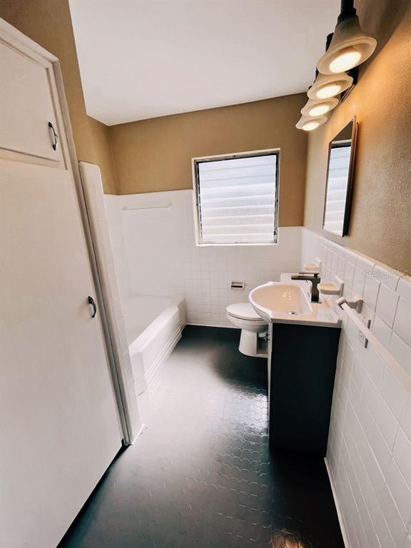 Building Photo - 318 Carey Pl