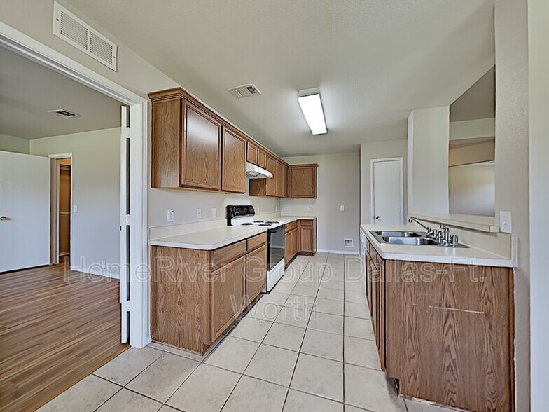 Building Photo - 4504 Napa Valley Dr