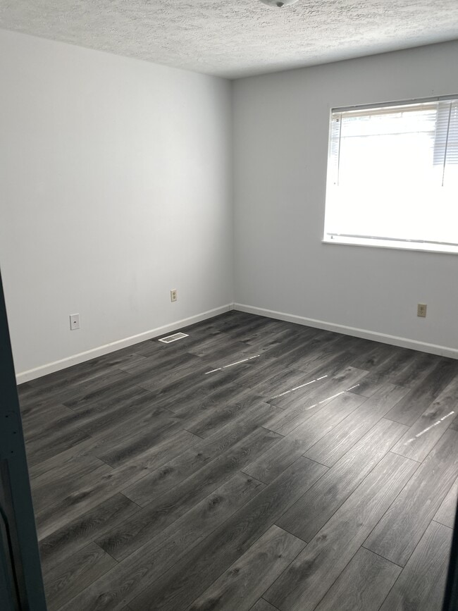 Building Photo - 13096 Westland Ct