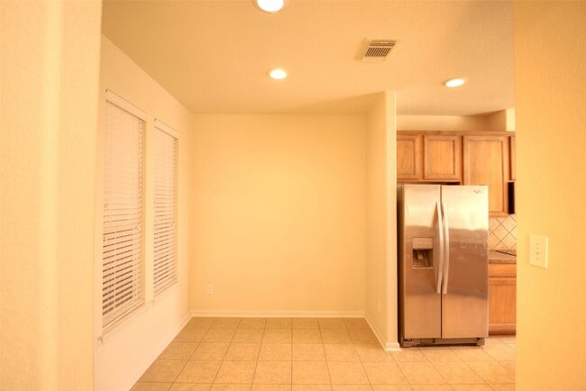 Building Photo - 1139 Glenwood Canyon Ln