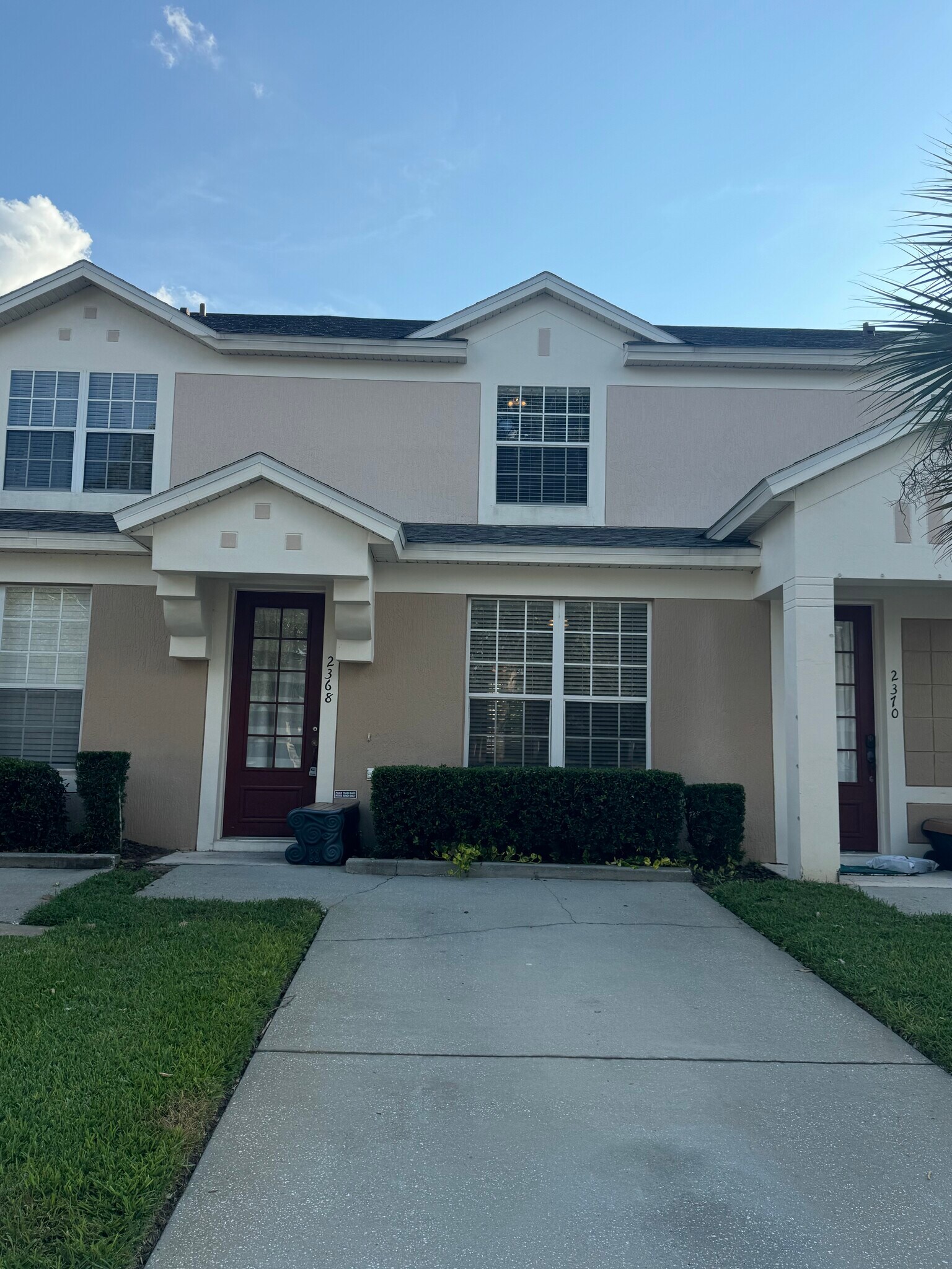 Building Photo - 2368 Silver Palm Dr