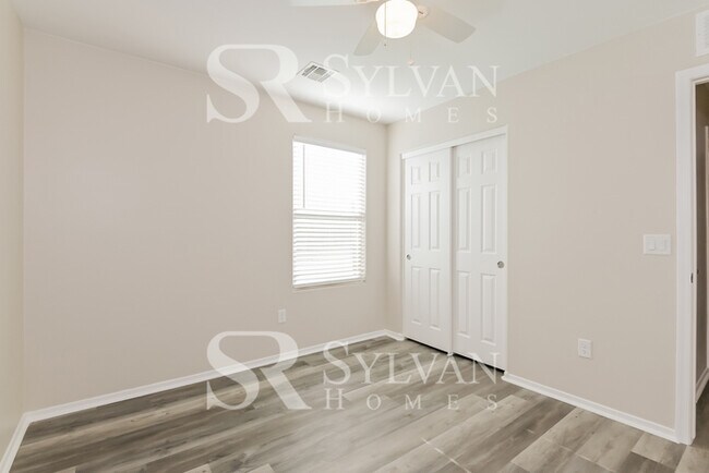 Building Photo - Come view this charming home