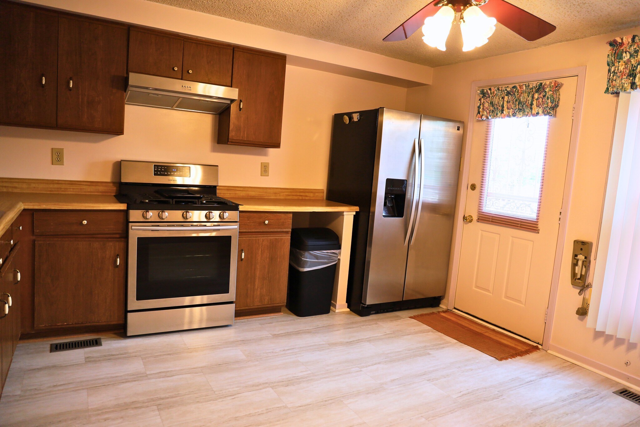 Building Photo - 1512 Penrose Ave