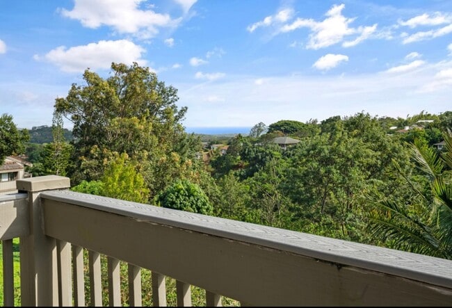 Building Photo - Kalaheo 3 bed 2 bath Condo