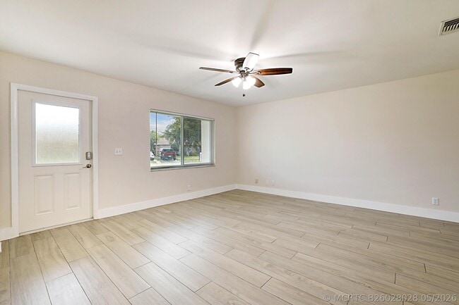 Building Photo - 9593 Richmond Cir