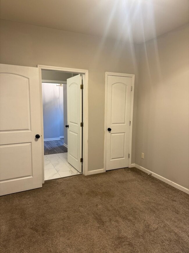 Building Photo - Price reduced!!