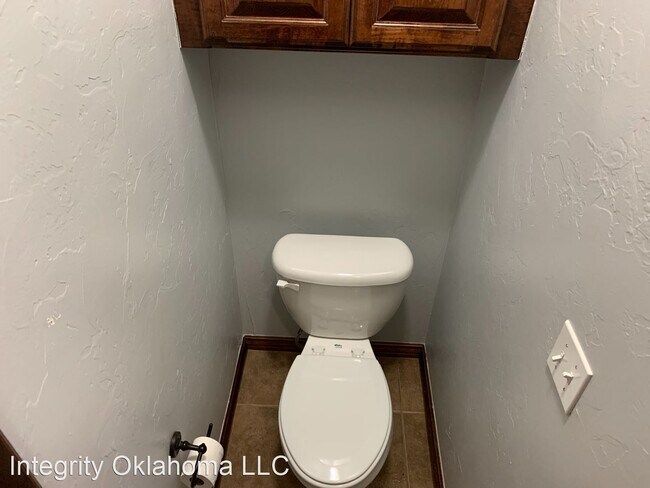 Building Photo - 4 br, 2 bath House - 2424 Wimberley Creek Dr.
