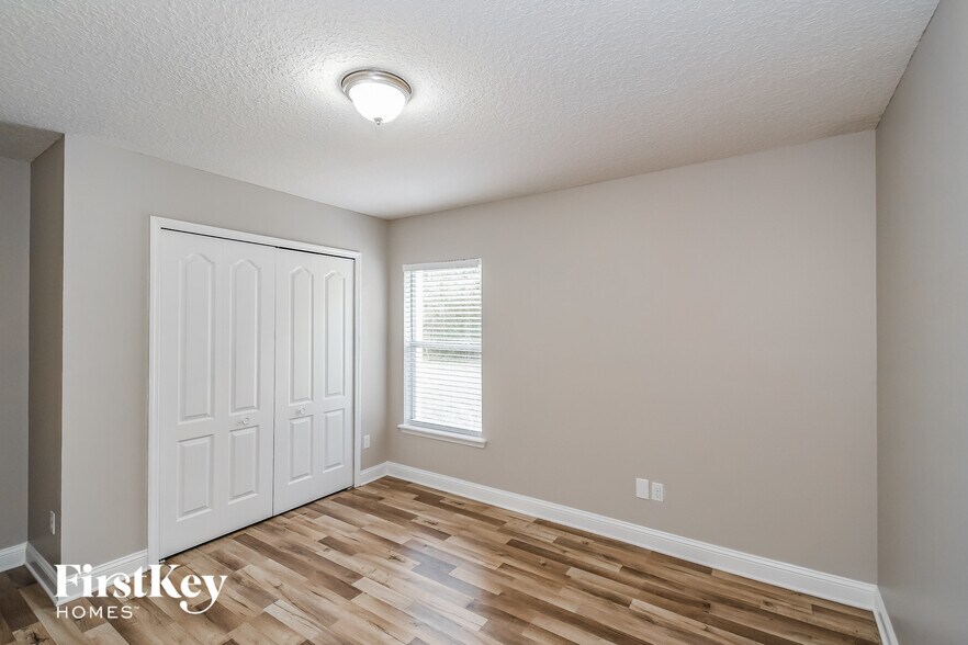 Building Photo - 408 Spring Ridge Ct