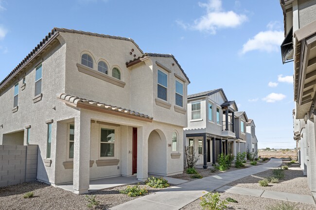 Primary Photo - Ironwood Homes at River Run