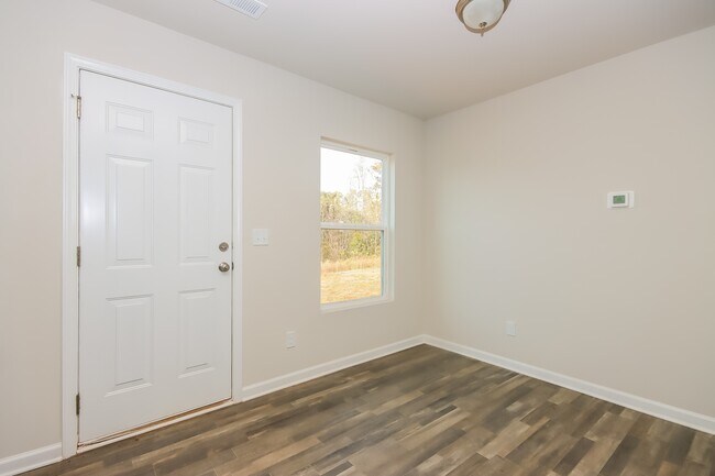 Building Photo - 151 Jo Creek Ln