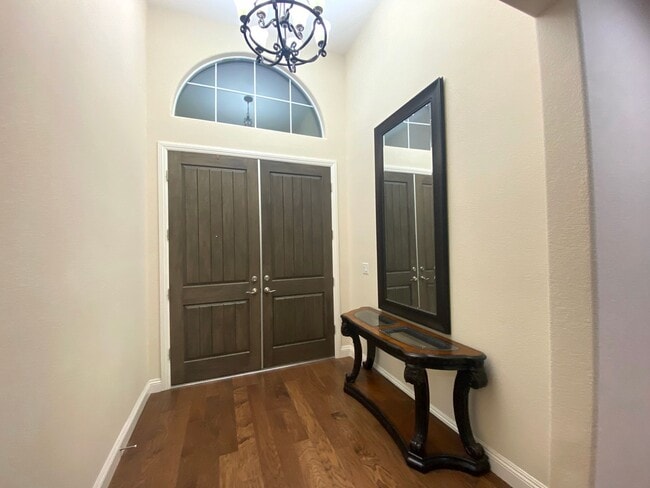 Building Photo - Sommersett 4 bedroom