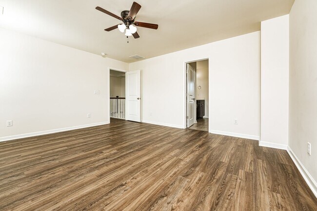 Building Photo - Beautifully Maintained 3 Bed 2.5 Bath Home in Sophia Landing