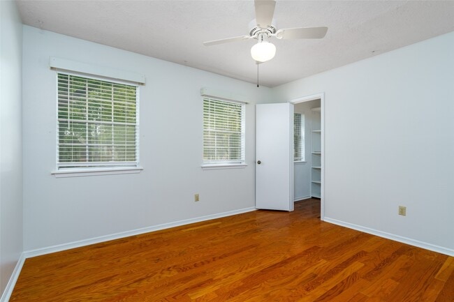 Building Photo - 11602 Jaycreek Dr