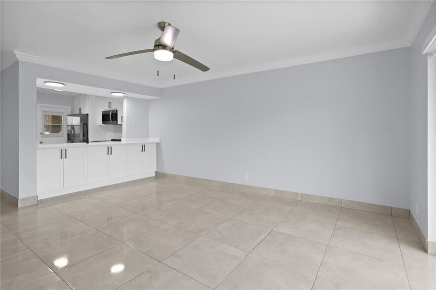 Building Photo - 4100 N 58th Ave