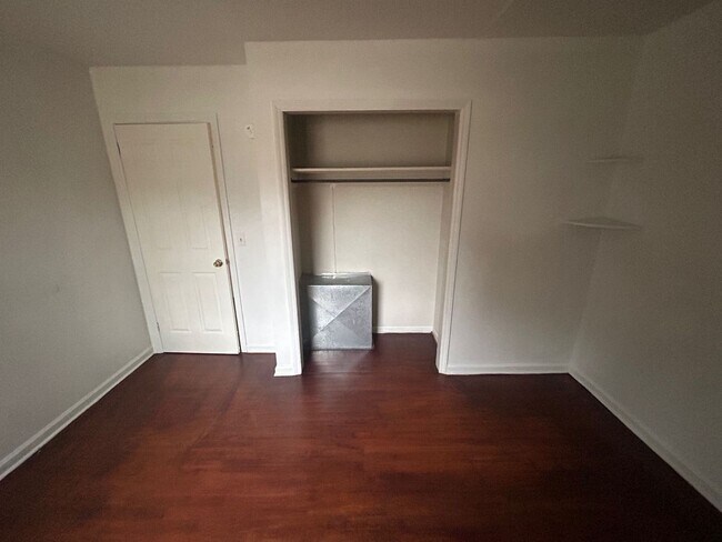 Building Photo - 3 bed, 1 1/2 bath  Forest Acres brick home located off of Satchel Ford Rd