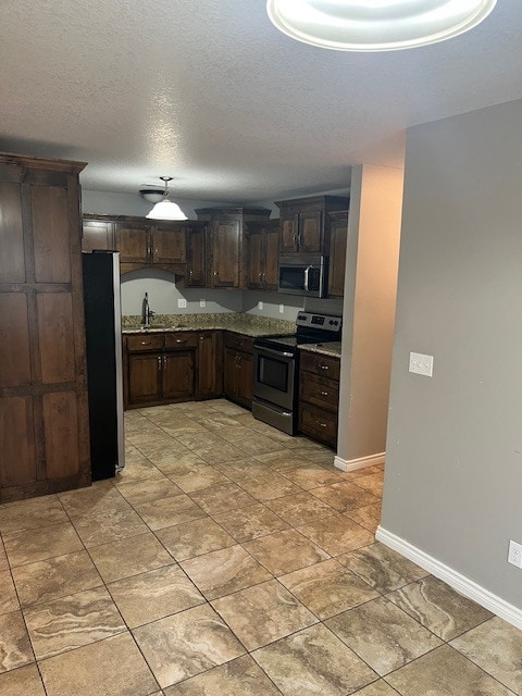 Kitchen - 1614 College Street