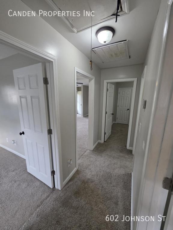 Building Photo - 602 Johnson St