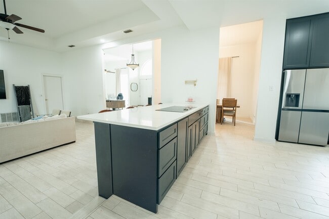 Building Photo - 1502 White Tail Ln