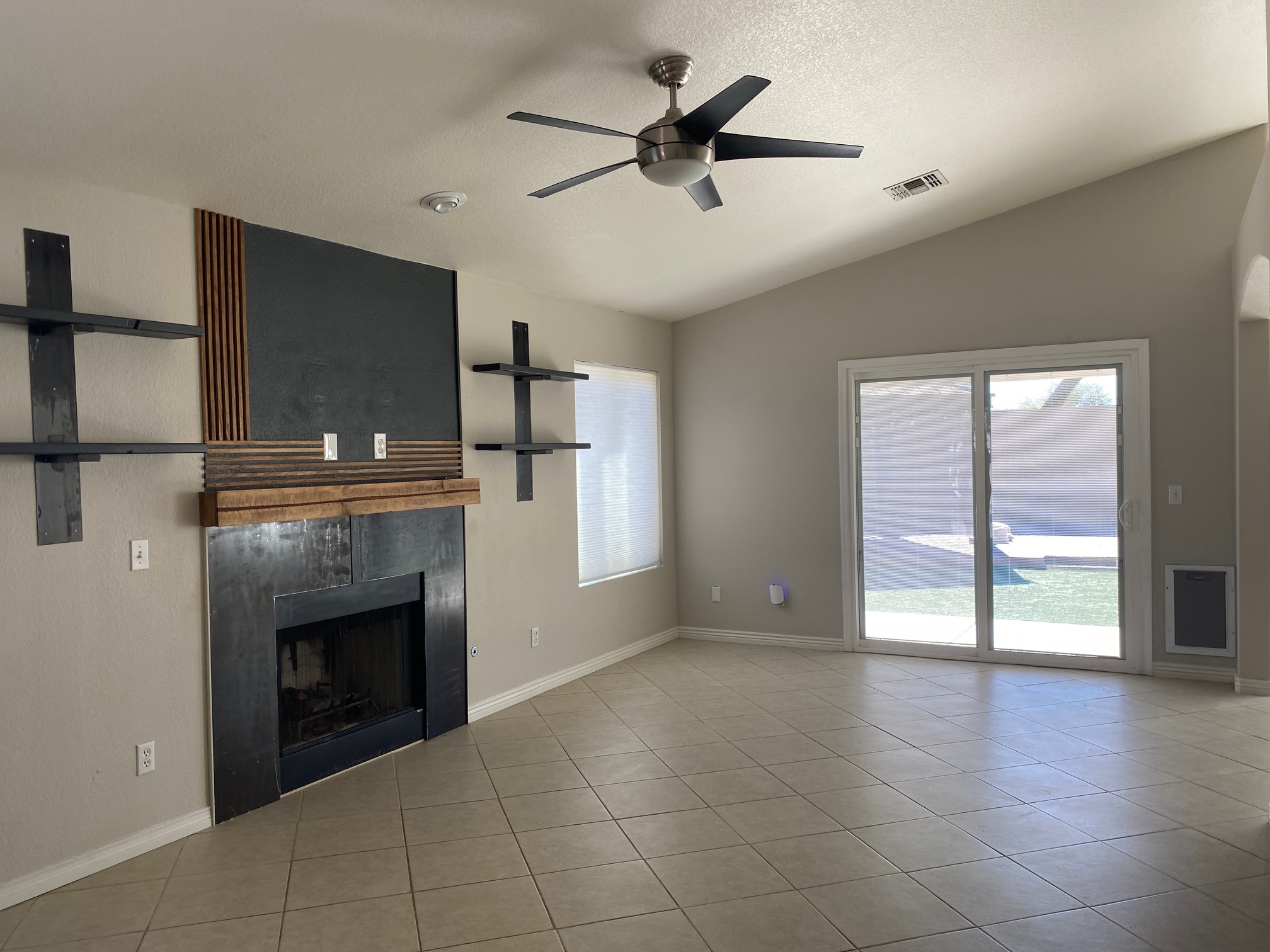 Building Photo - 8231 W Lapis Moon Ln