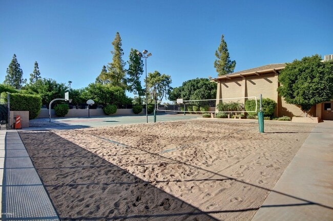 Building Photo - 5432 S Lighthouse Ln