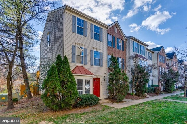 Building Photo - 4242 Wheeled Caisson Square