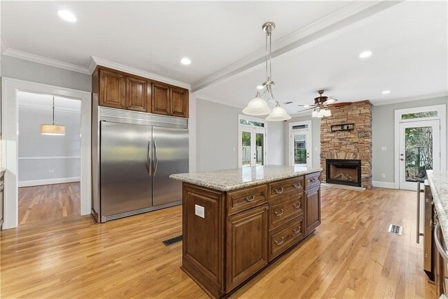 Building Photo - 685 E Morningside Dr NE