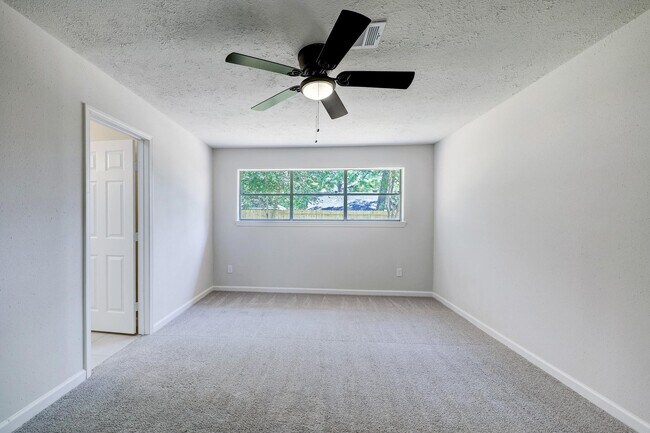 Building Photo - 9723 Galston Ln