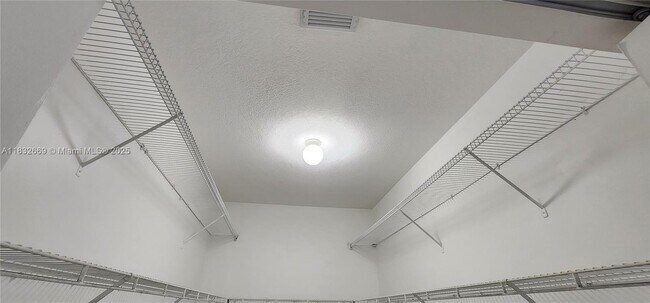 Building Photo - 14935 SW 34th St