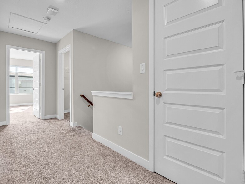 Building Photo - 8238 Bostic Dr