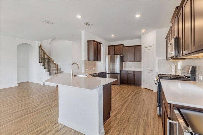 Building Photo - 408 Mante Ct