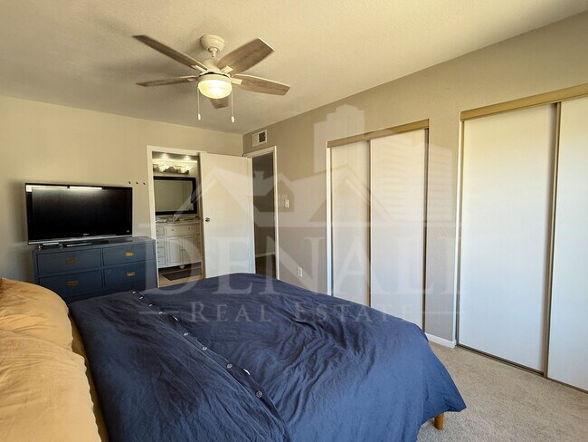 Building Photo - 7920 E Arlington Rd