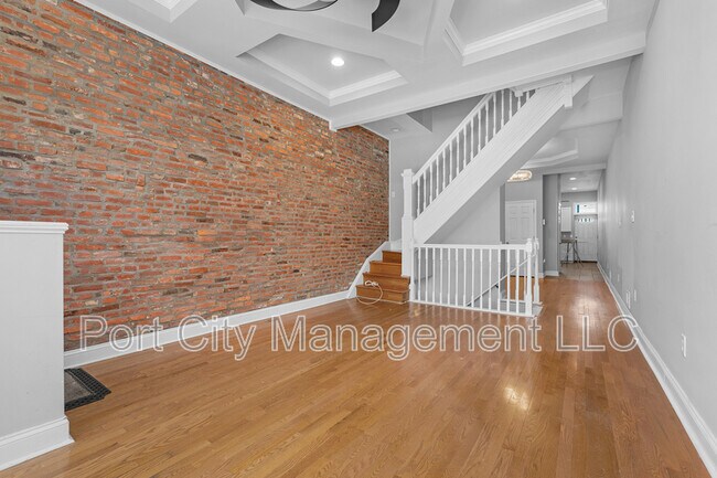 Building Photo - 2534 McCulloh St