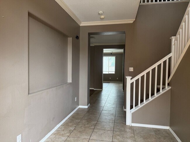 Building Photo - Beautiful Home in the Heart of Perris