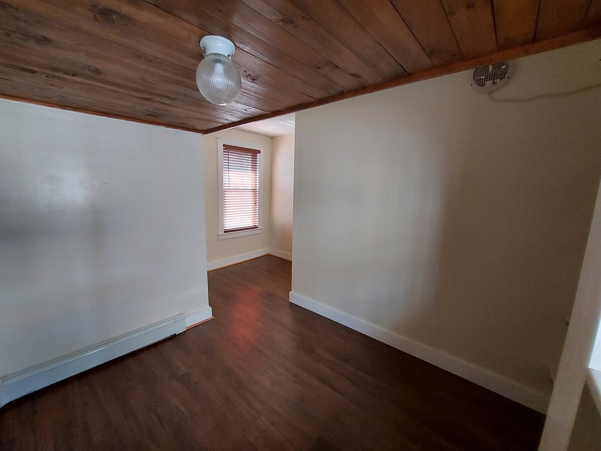 Building Photo - 303 Hanover St