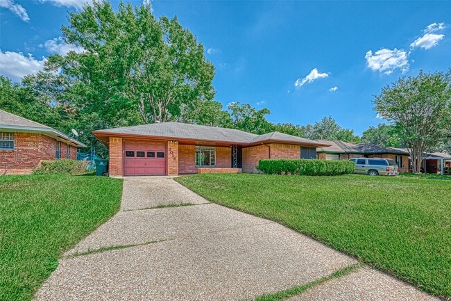 Building Photo - 3018 Attridge Rd