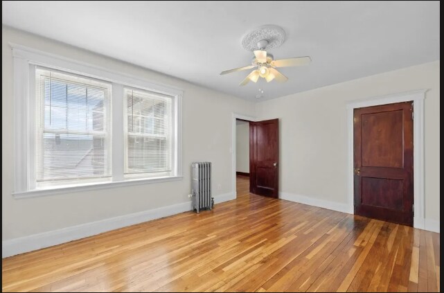 Building Photo - 68 Linden St