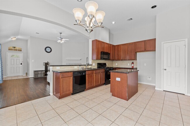 Building Photo - 9906 Taylor Springs Ln