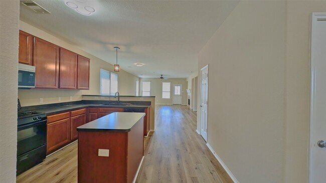 Building Photo - 16006 Arapaho Bend Ln