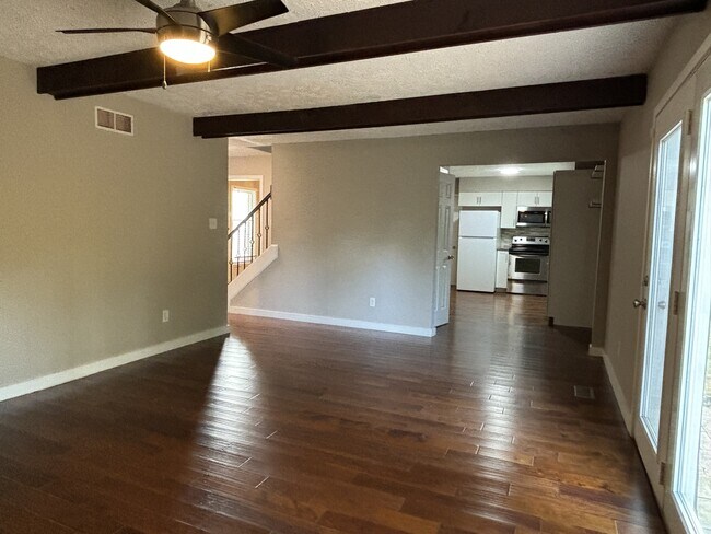 Building Photo - 8326 Christiana Ln
