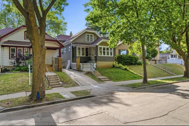 Building Photo - 2419 N 53rd St