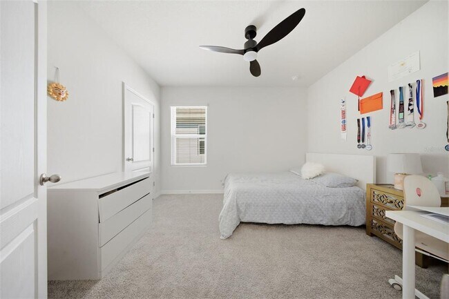Building Photo - 479 Pelham Park Dr