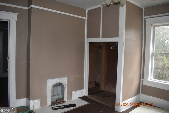 Building Photo - 4048 Kemper Ave