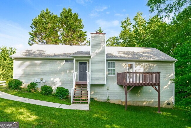 Building Photo - 1214 Foxwood Dr
