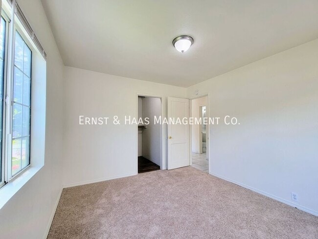 Building Photo - 8142 California St