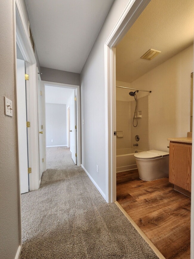 Building Photo - Great 3 Bed Ranch Style Home In Green Valley Ranch Neighborhood