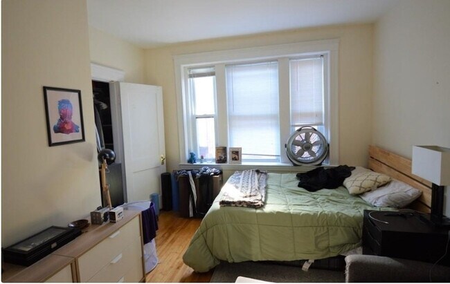 Building Photo - 69 Babcock St